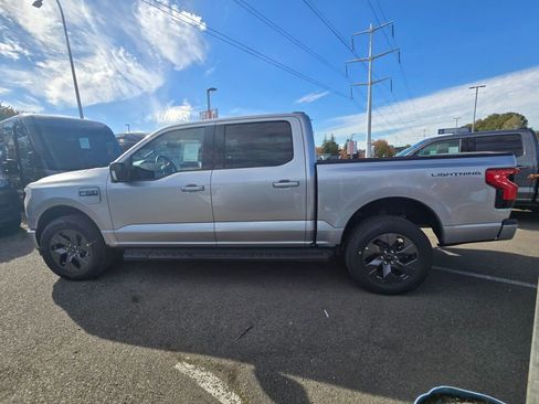 New 2025 Ford F150 Lightning Flash AWD/4WD image 8