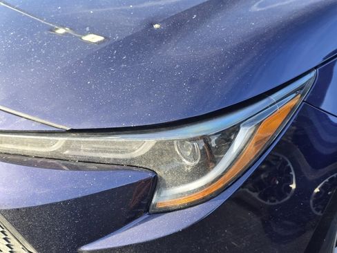 Used 2021 Toyota Corolla LE image 9