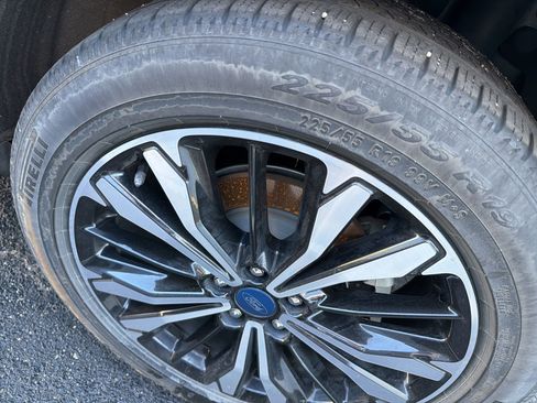 Used 2022 Ford Escape SEL w/ SEL Stealth AWD Package image 9