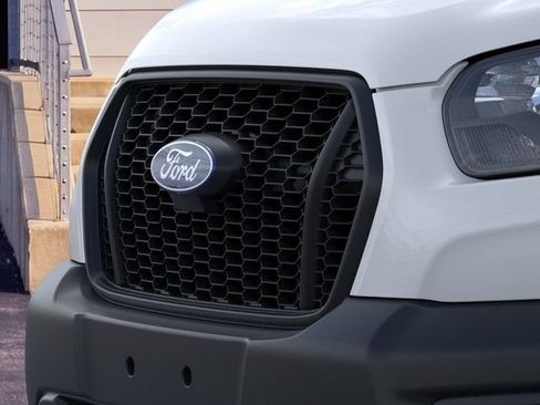 New 2026 Ford Transit 250 148 Medium Roof RWD image 17