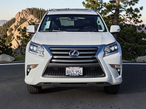 Used 2019 Lexus GX 460 Premium image 2