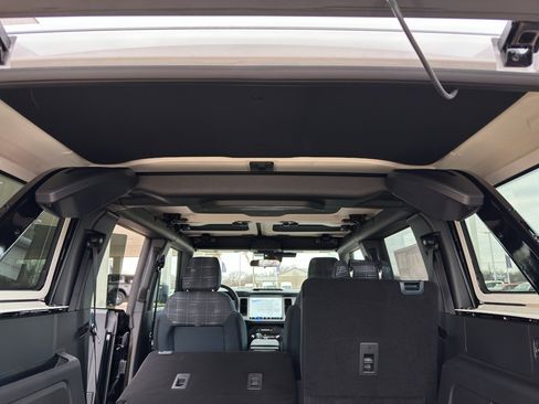 New 2025 Ford Bronco Heritage Edition image 40