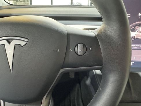 Used 2021 Tesla Model 3 Standard Range Plus RWD image 15