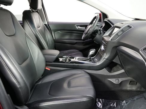 Used 2017 Ford Edge Titanium w/ Technology Package AWD/4WD image 16