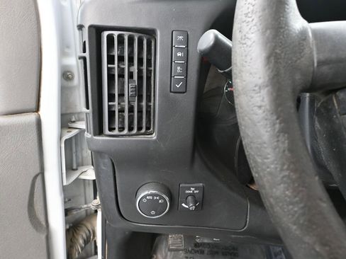 Used 2017 Chevrolet Express 3500 LT w/ LT Preferred Equipment Group image 29