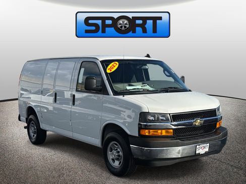 Used 2023 Chevrolet Express 2500 w/ Driver Convenience Package image 25