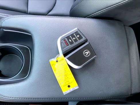 Used 2025 Acura Integra FWD image 14