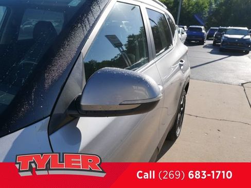 Used 2024 Kia Seltos EX AWD/4WD image 11