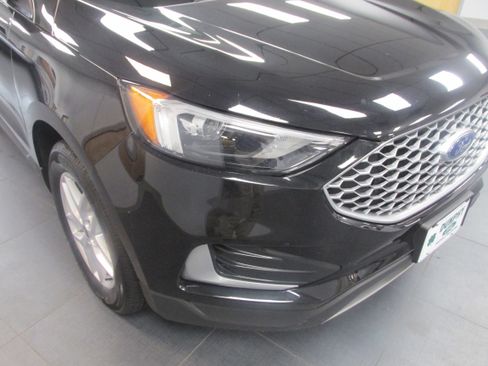 Used 2024 Ford Edge SEL AWD/4WD image 10