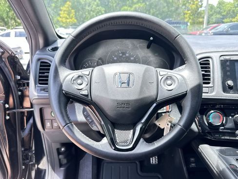 Used 2022 Honda HR-V Sport image 18