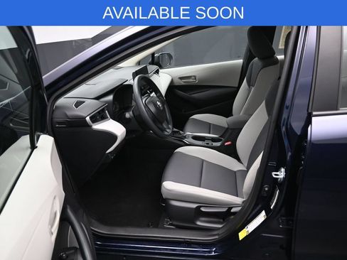 Used 2024 Toyota Corolla LE FWD image 9