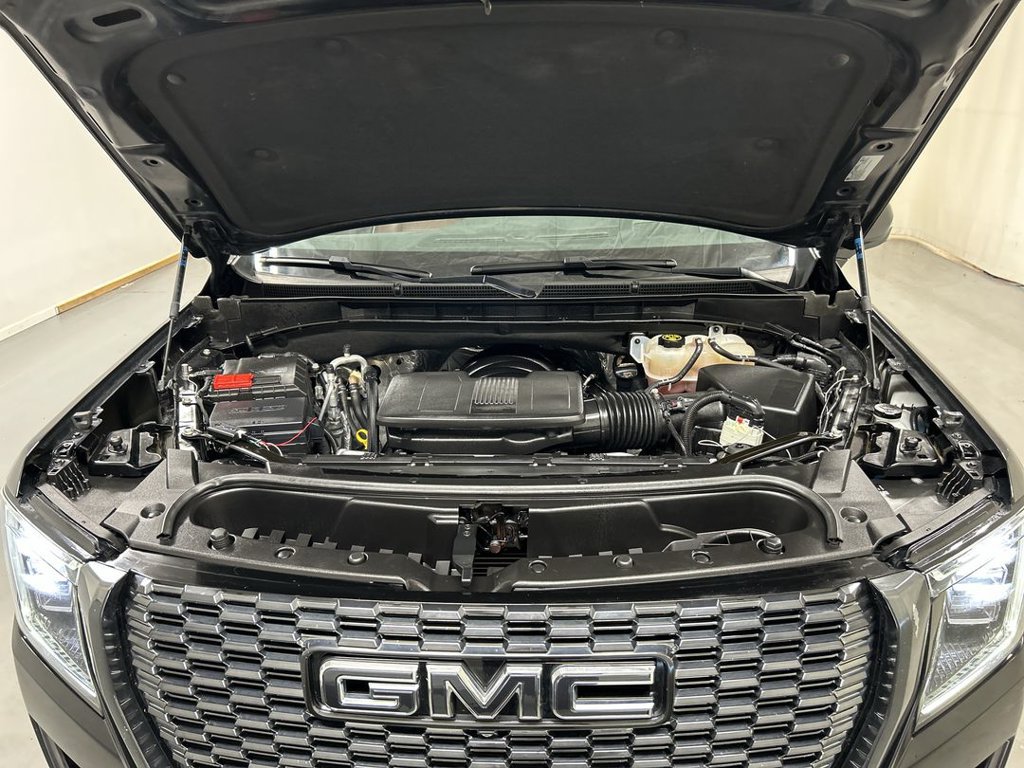 Used 2023 GMC Yukon Denali Ultimate AWD/4WD image 25