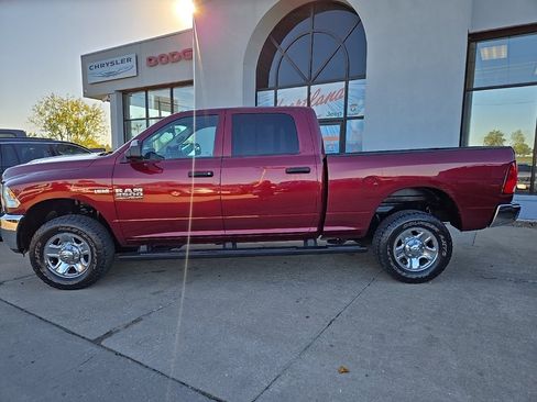 Used 2018 RAM 2500 Tradesman w/ Chrome Appearance Group image 7