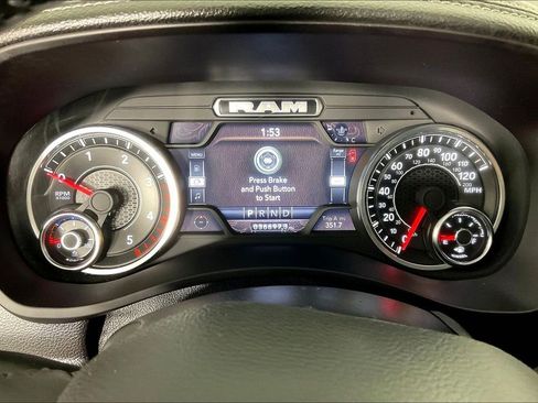 Used 2024 RAM 2500 Laramie image 29