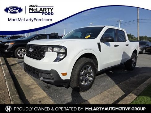 Certified 2025 Ford Maverick XLT FWD image 1