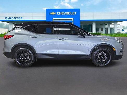 Used 2023 Chevrolet Blazer LT w/ Convenience Package FWD image 6