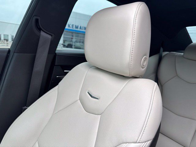 Used 2020 Cadillac CT4 Premium Luxury AWD/4WD image 28