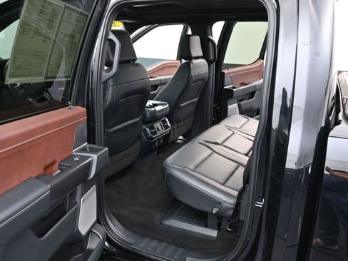 Used 2023 Ford F150 Lariat w/ Equipment Group 502A High image 11