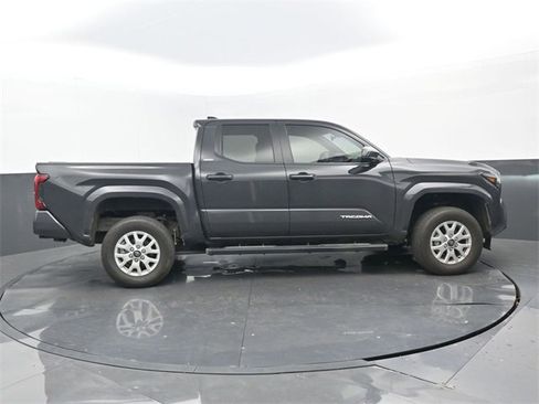 Used 2024 Toyota Tacoma SR5 image 2