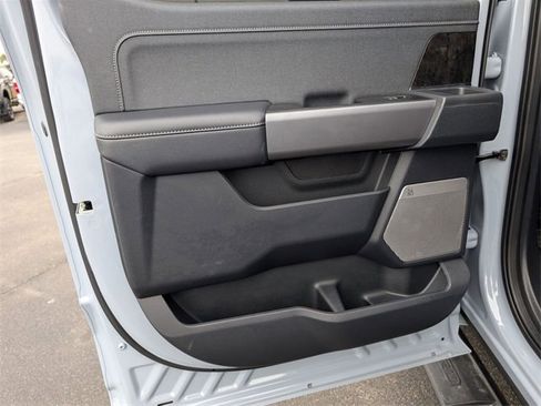 Used 2024 Ford F250 Lariat w/ Sport Appearance Package image 29