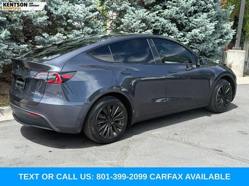Used 2024 Tesla Model Y Long Range AWD/4WD image 10
