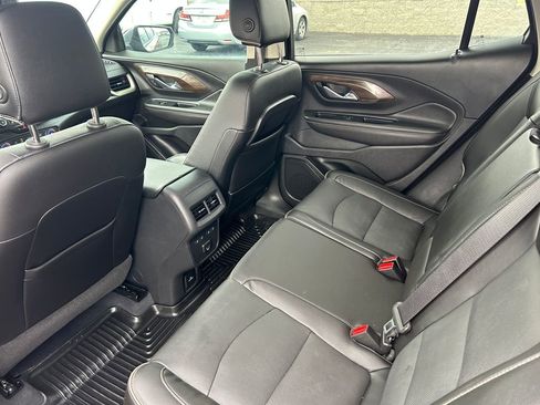 Used 2020 GMC Terrain Denali w/ Denali Premium Package image 32