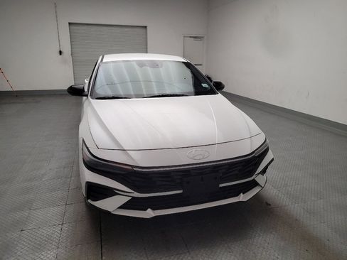 Used 2025 Hyundai Elantra Sport FWD image 14