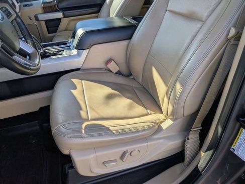 Used 2017 Ford F150 Lariat image 15