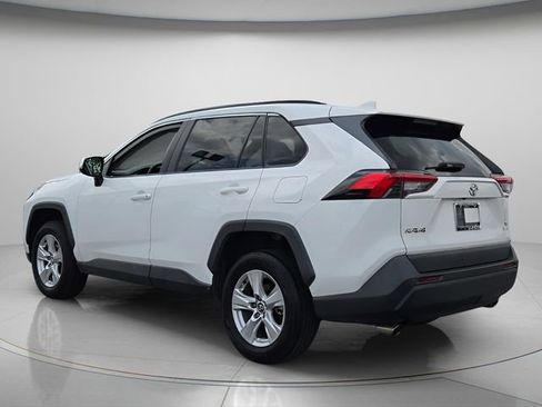 Used 2021 Toyota RAV4 XLE FWD image 6