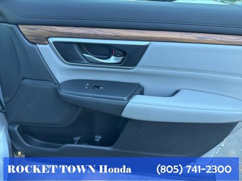 Used 2020 Honda CR-V Touring image 12