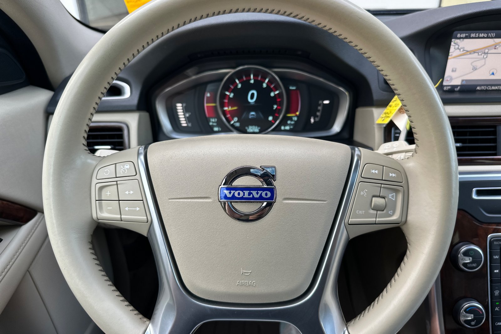 Used 2015 Volvo XC70 T5 Platinum FWD image 27