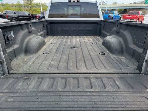 Used 2024 RAM 3500 Tradesman w/ Chrome Appearance Group AWD/4WD image 7