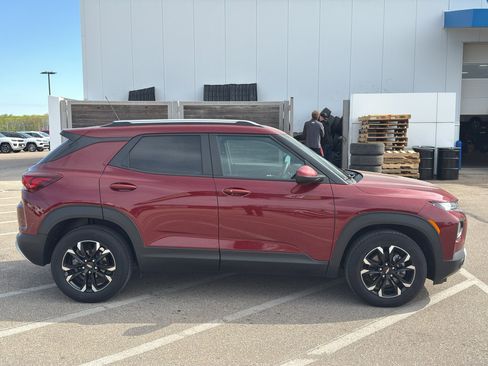 Used 2023 Chevrolet TrailBlazer LT w/ Convenience Package FWD image 7