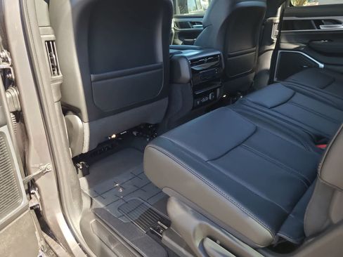 New 2026 Jeep Grand Wagoneer Limited AWD/4WD image 20