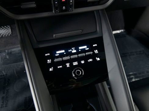 New 2026 Porsche Macan 4 Electric AWD/4WD image 30