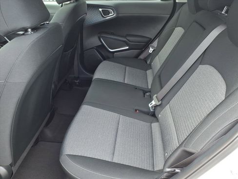 Used 2023 Kia Soul EX image 12