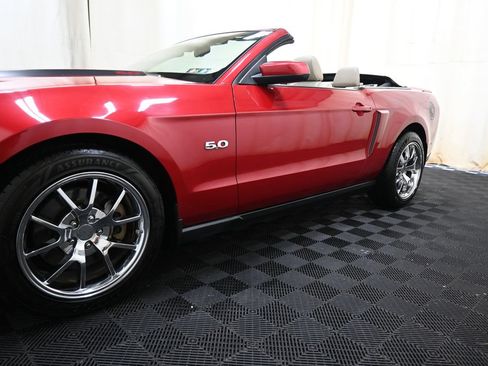 Used 2011 Ford Mustang GT Premium w/ Comfort Pkg RWD image 7
