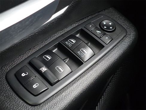 Used 2020 RAM 1500 Big Horn image 24