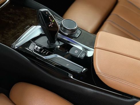 Used 2019 BMW 540i xDrive w/ Convenience Package image 39