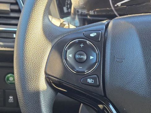 Used 2022 Honda HR-V EX image 10