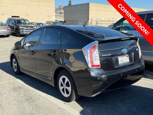 Used 2015 Toyota Prius Two image 3
