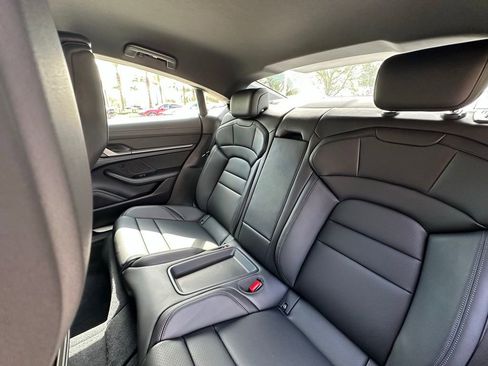 Used 2025 Porsche Taycan image 30
