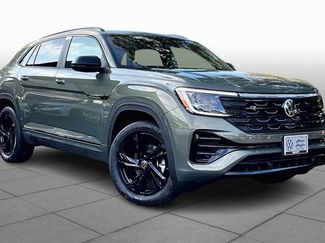New 2026 Volkswagen Atlas Cross Sport SEL R-Line video 2