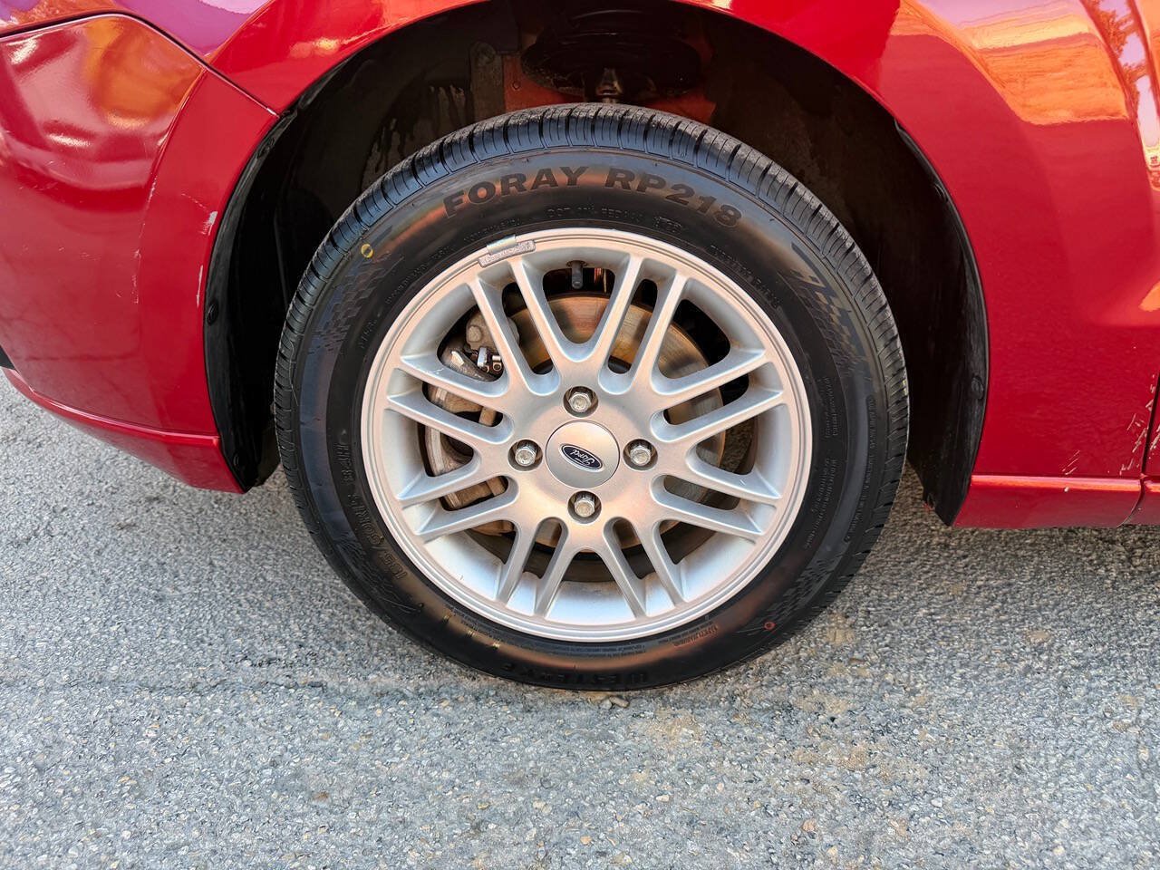 Used 2009 Ford Focus SE FWD image 29