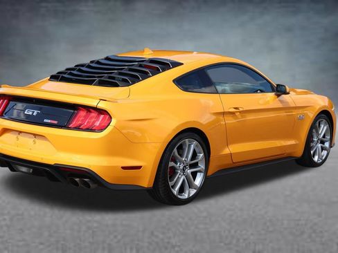 Used 2022 Ford Mustang GT Premium w/ Equipment Group 401A RWD image 3