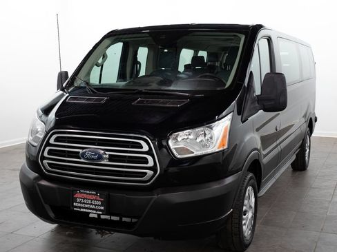 Used 2019 Ford Transit 350 XLT RWD image 3