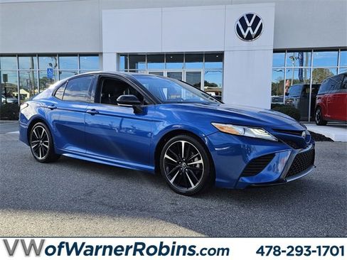 Used 2020 Toyota Camry XSE image 1