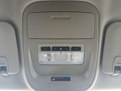 Used 2019 GMC Canyon SLE w/ Driver Alert Package image 35