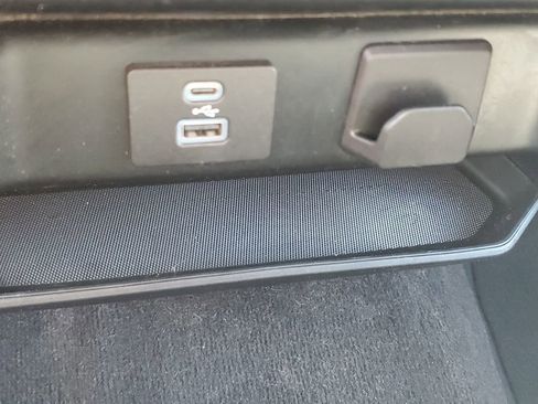 Used 2022 Ford F150 XLT image 33