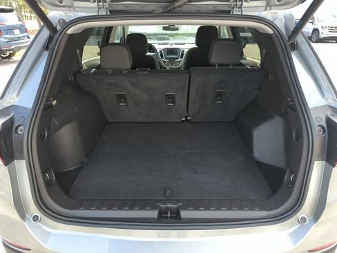 Used 2024 Chevrolet Equinox LT AWD/4WD image 28